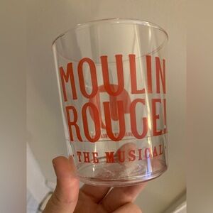 Broadway MOULIN ROUGE Sippy Cup Plastic Tumbler Wine Cocktail Glass 10 oz Short